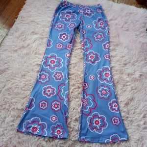 Bellbottom leggings! Y2k revival flower power retro print silky fit&flares
